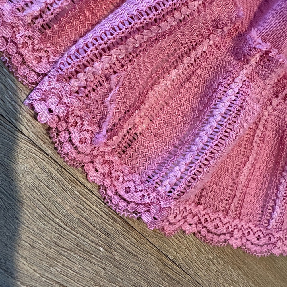 POL Ruffle Trim Cami - Picture 4 of 4